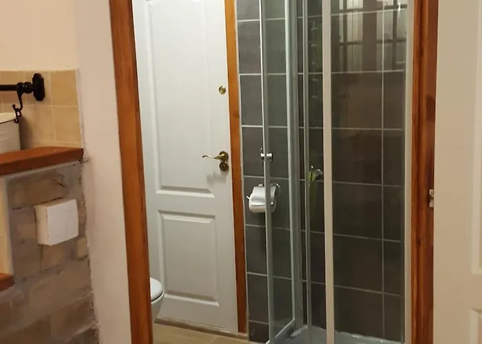 Apartament Mendei Vendeghaz *